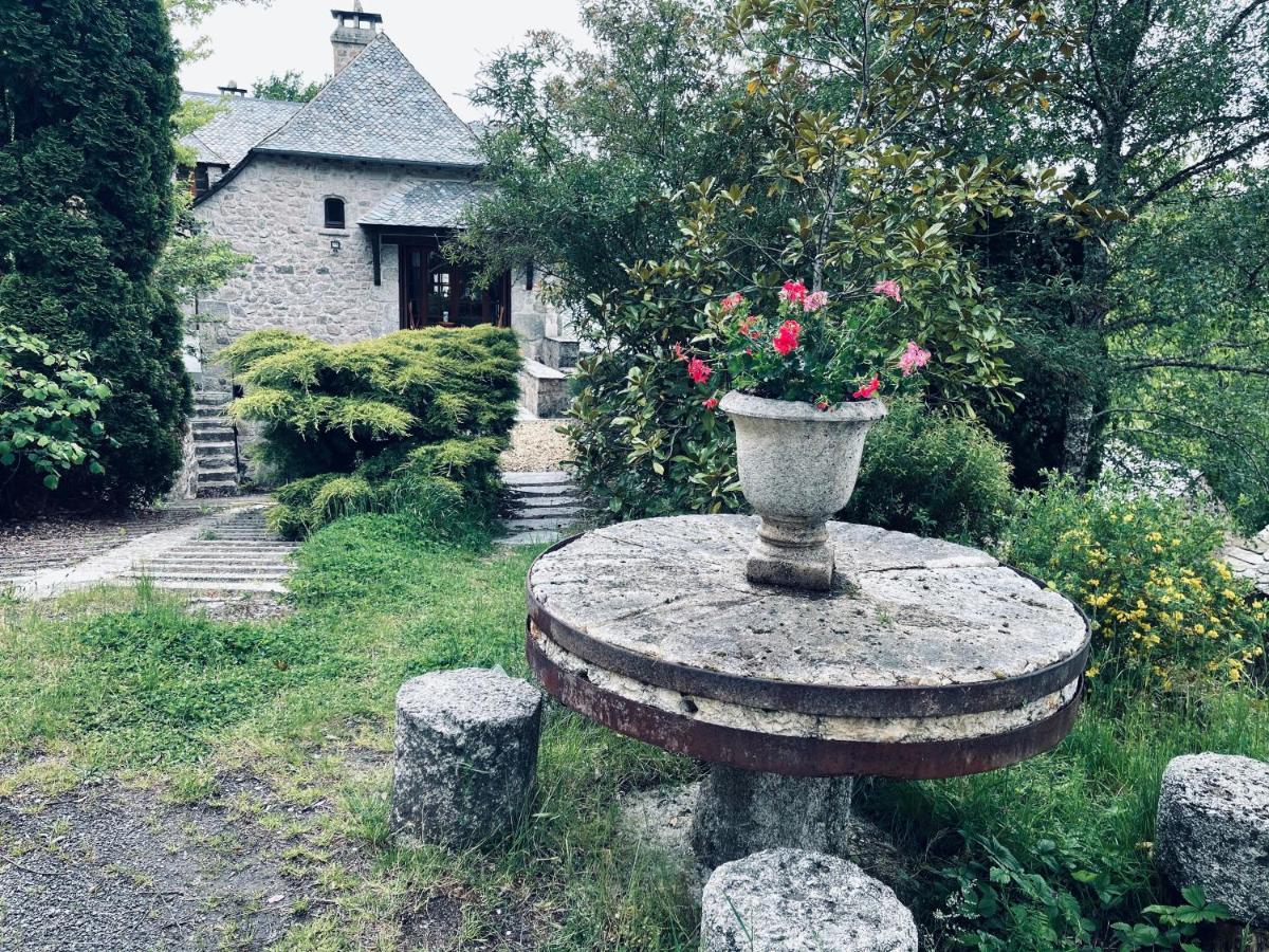 La Maison De Mon Pere Le Nayrac Εξωτερικό φωτογραφία